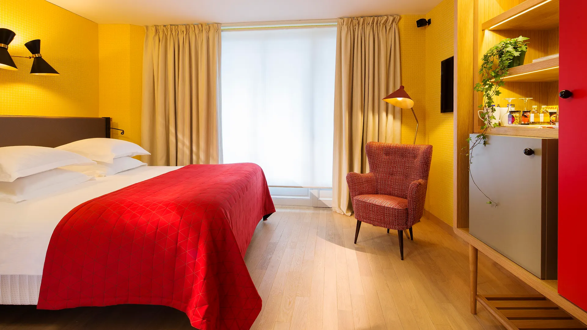 Artus 4* Paris