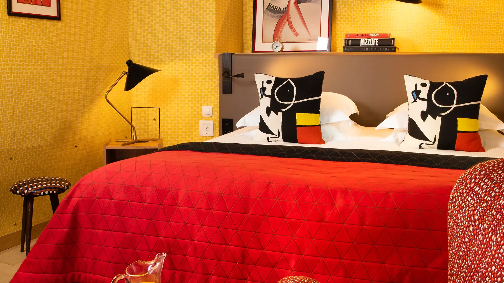 Artus 4* Paris
