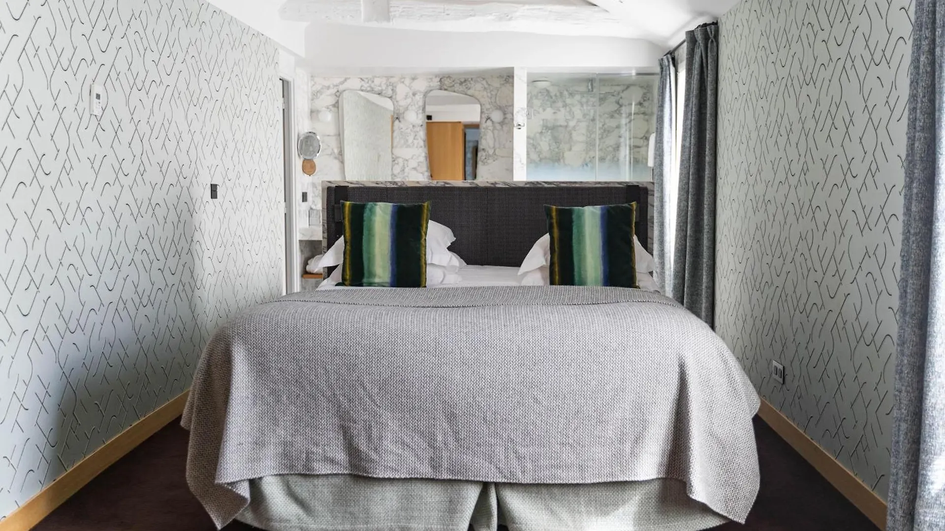 Artus Hotel 4*